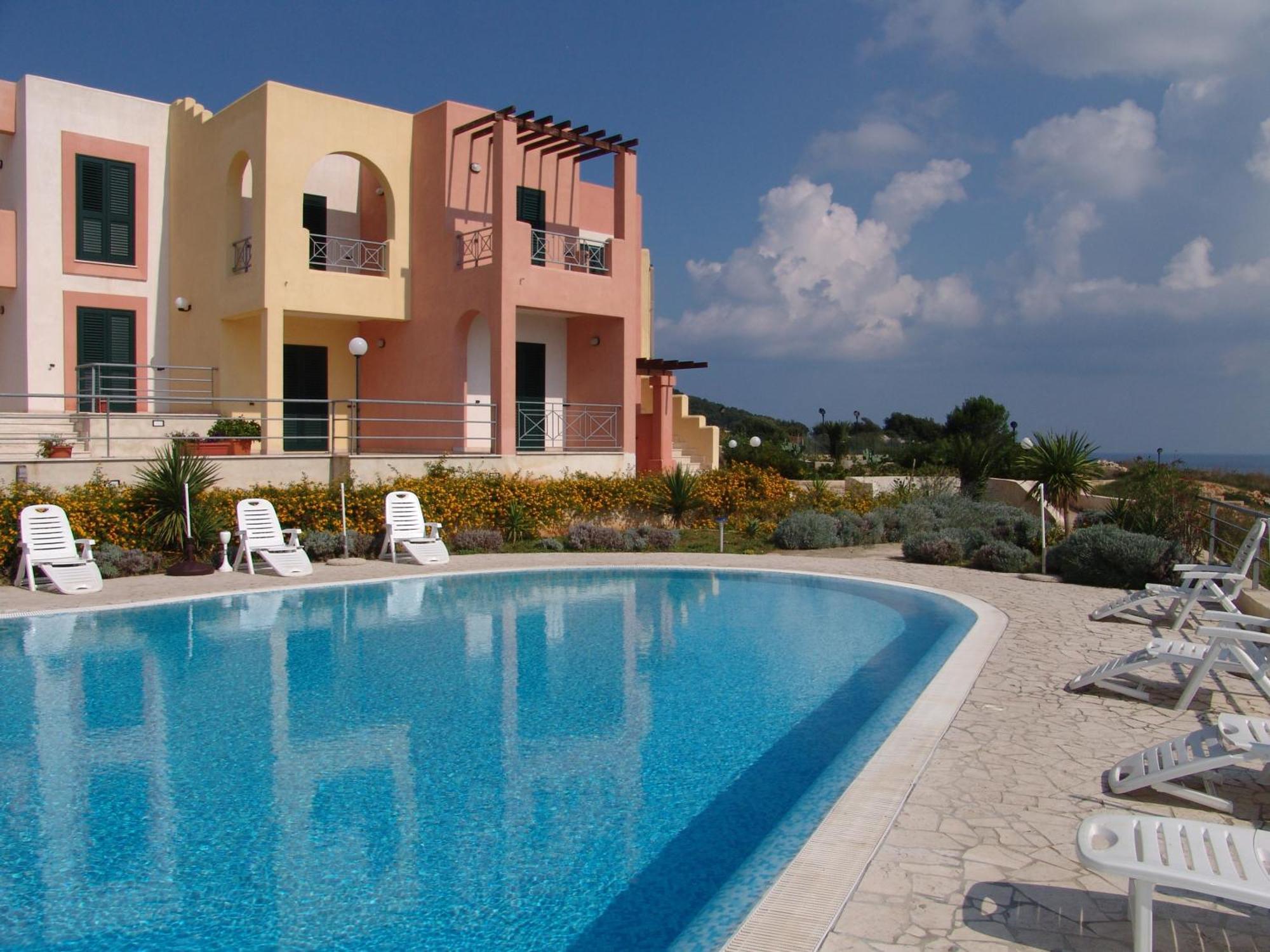 Hotel Alize Santa Cesarea Terme Exterior photo